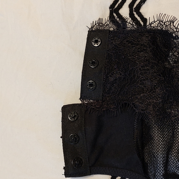 🖤 EUC Victoria's Secret Ladie's Black Lace Adjustable Bottom Snap Bodysuit, S - Picture 13 of 16